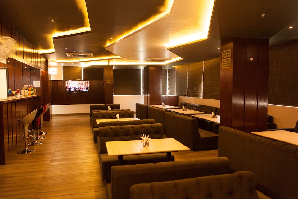 Hotel RG Inn